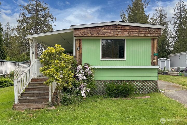Property Photo: 90 Baywood Village 34 WA 98382