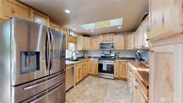 Property Photo:  1306  Makah Street NE  WA 98516 