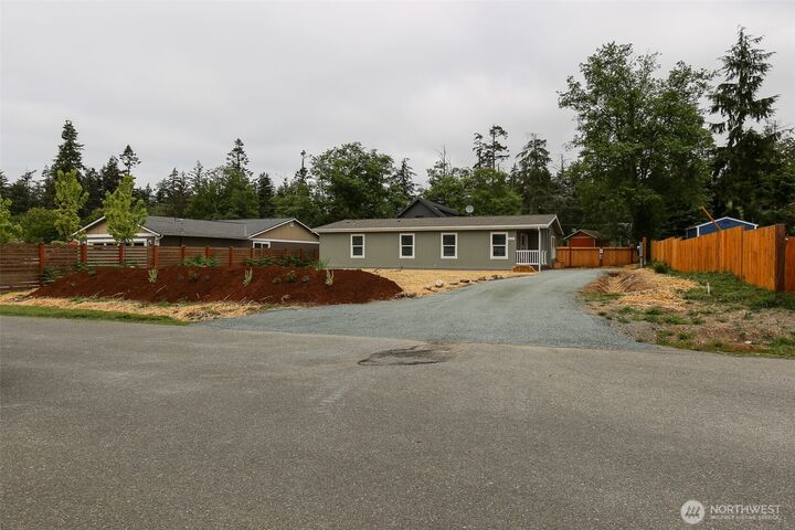 Property Photo:  425  Mitchell Drive  WA 98239 