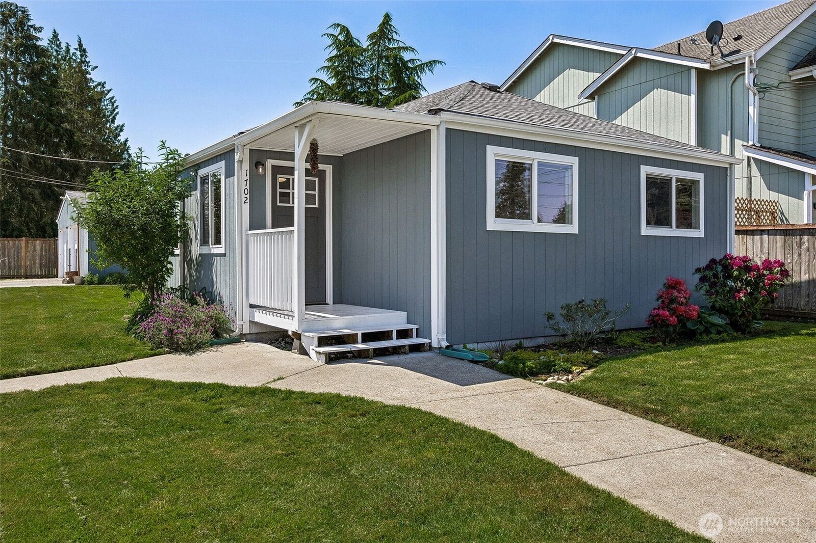 Property Photo: 1702 S 94th Street WA 98444