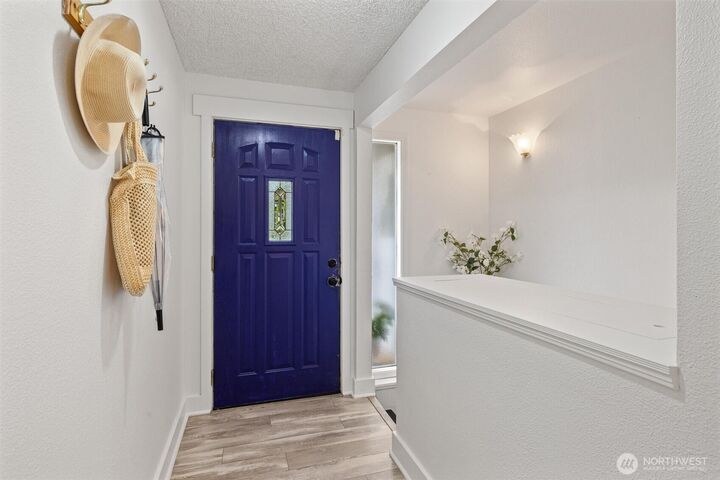 Property Photo:  2001 NE 12th Street  WA 98056 