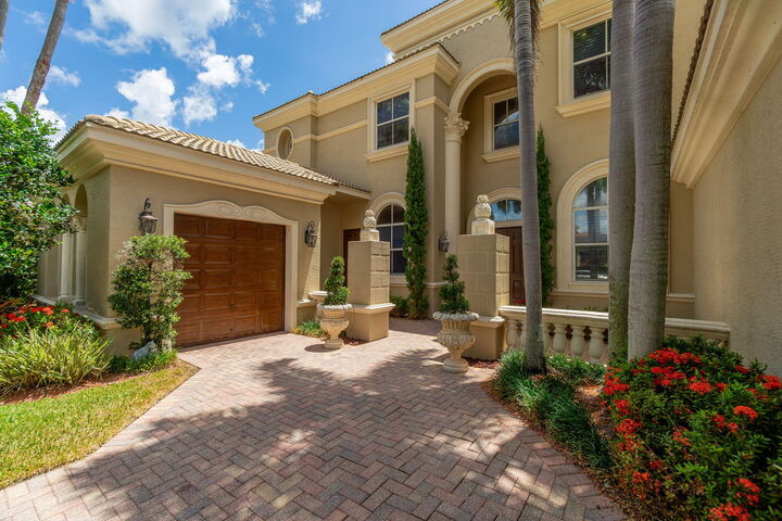 Property Photo:  2258 Stotesbury Way  FL 33414 