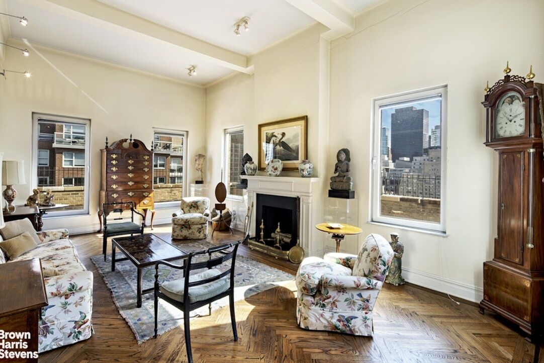 Property Photo: 136 E 64th Street Phc NY 10065