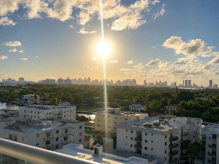 Property Photo: 3737 Collins Ave S-1003 FL 33140