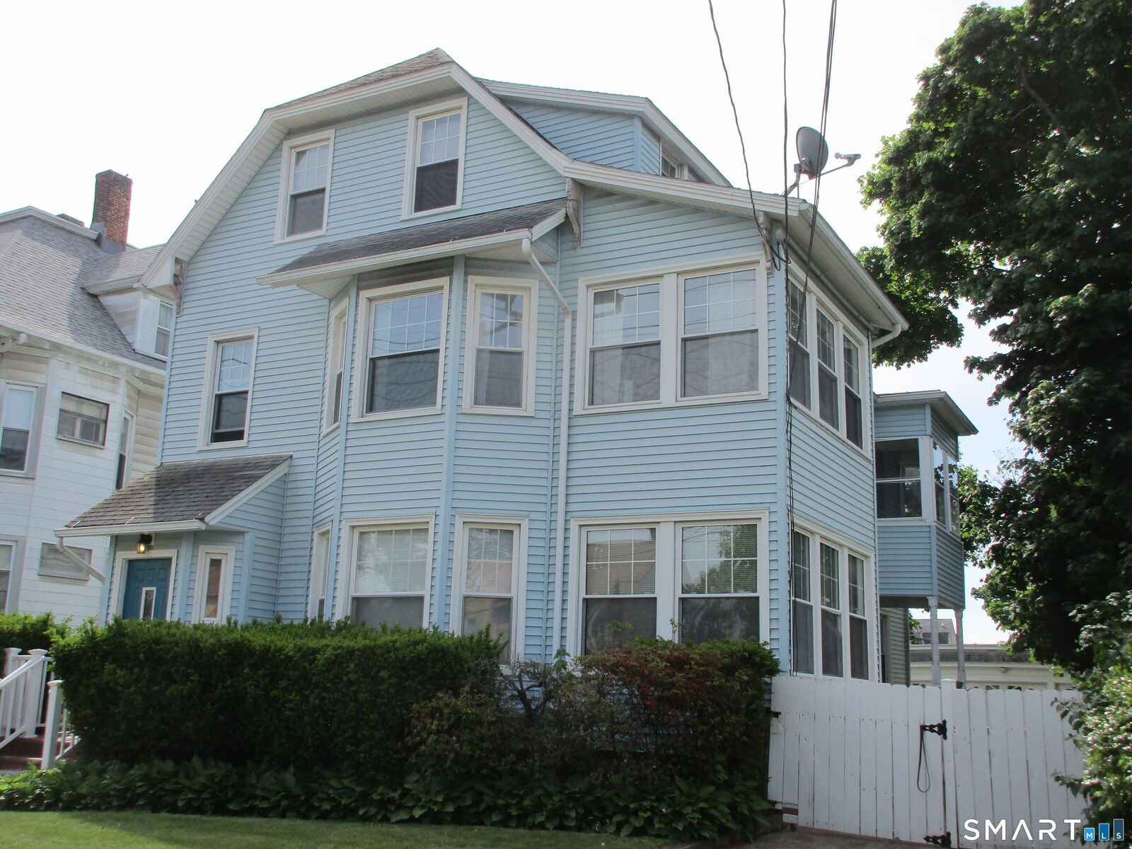 Property Photo:  160 Main Street  CT 06516 