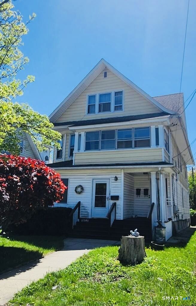 Property Photo: 1581 West Broad Street CT 06615