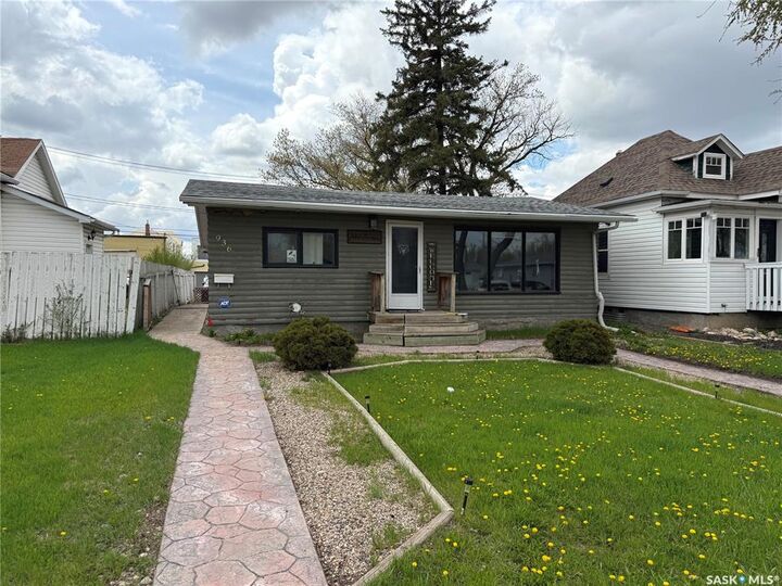 Property Photo: 936 Wallace Street SK S4N 3Y5