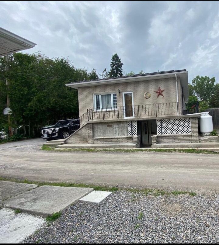 109 Catherine Street — photo 1
