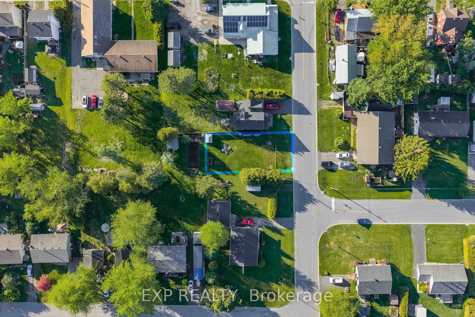 Property Photo: 4 Montcalm Street ON K0A 1E0