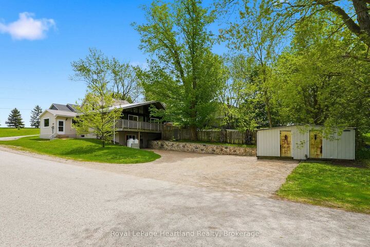 2058 James Street — photo 1