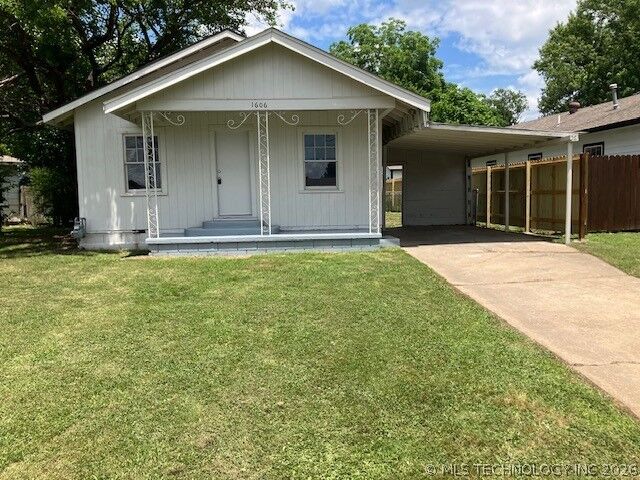 Property Photo:  1606 Callahan Street  OK 74403 