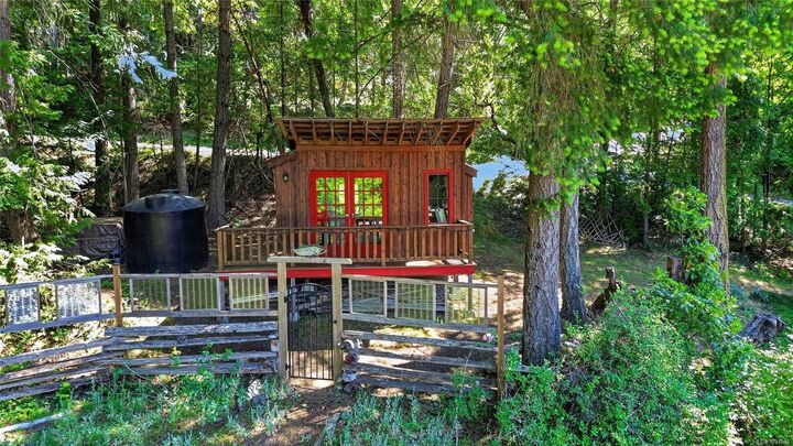 Property Photo: 1311 Harrison Way BC V0R 1X2