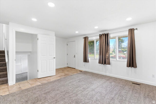 Property Photo: 209 N 850 E UT 84041