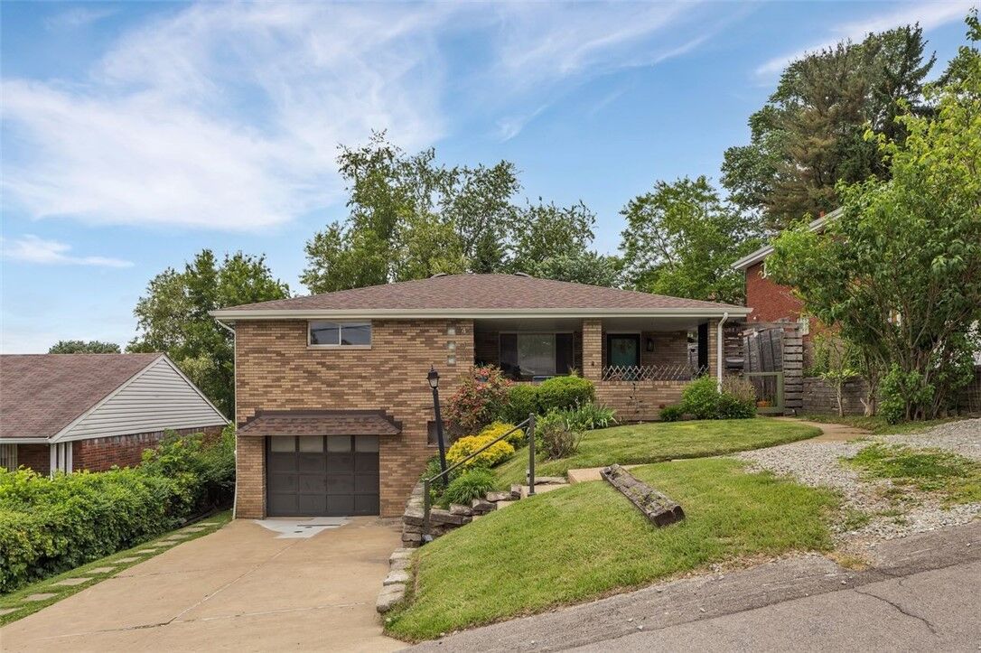 Property Photo:  411 Maple St  PA 15122 
