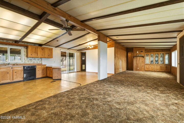 Property Photo: 171 Gopher Rd WA 98942