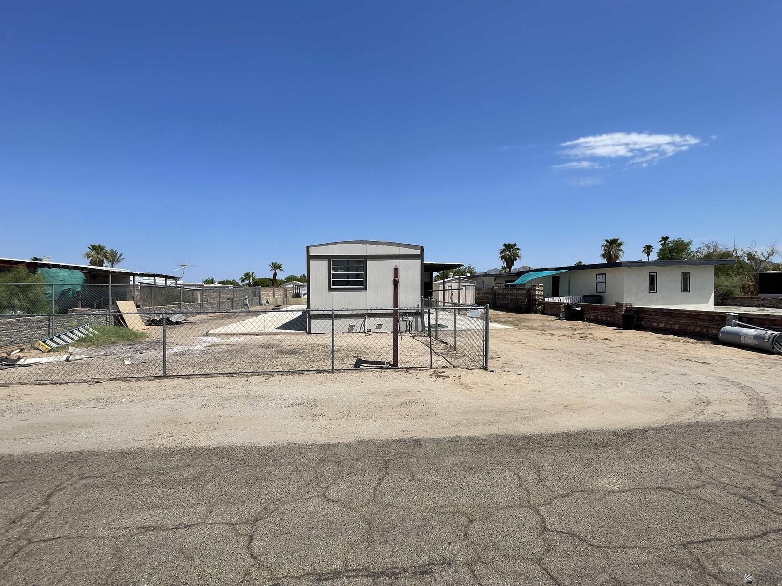 Property Photo: 12468 E 39 Way AZ 85367