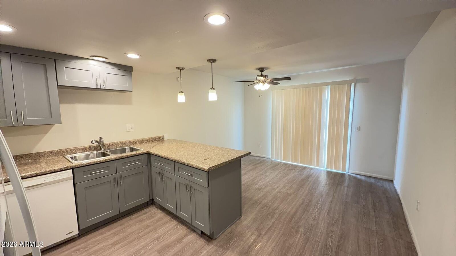 Property Photo: 4418 N 53rd Lane 2 AZ 85031