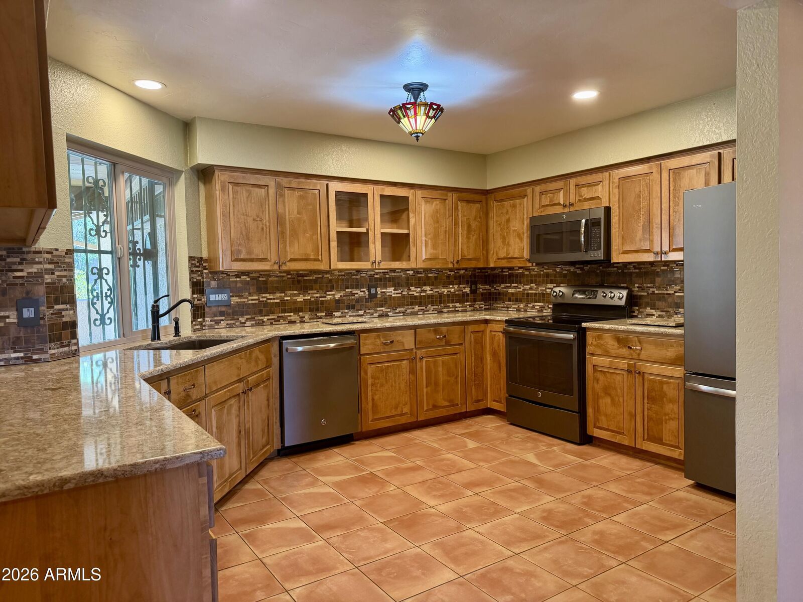 Property Photo: 2566 Inverrary Drive AZ 85650