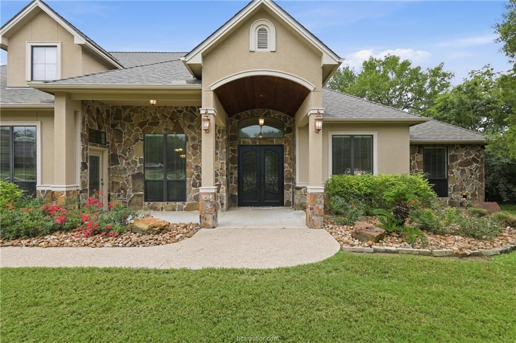 Property Photo:  4755 Johnson Creek Loop  TX 77845 