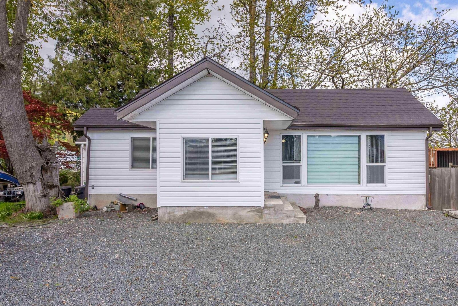 Property Photo: 41023 Yale Road BC V2R 4J2