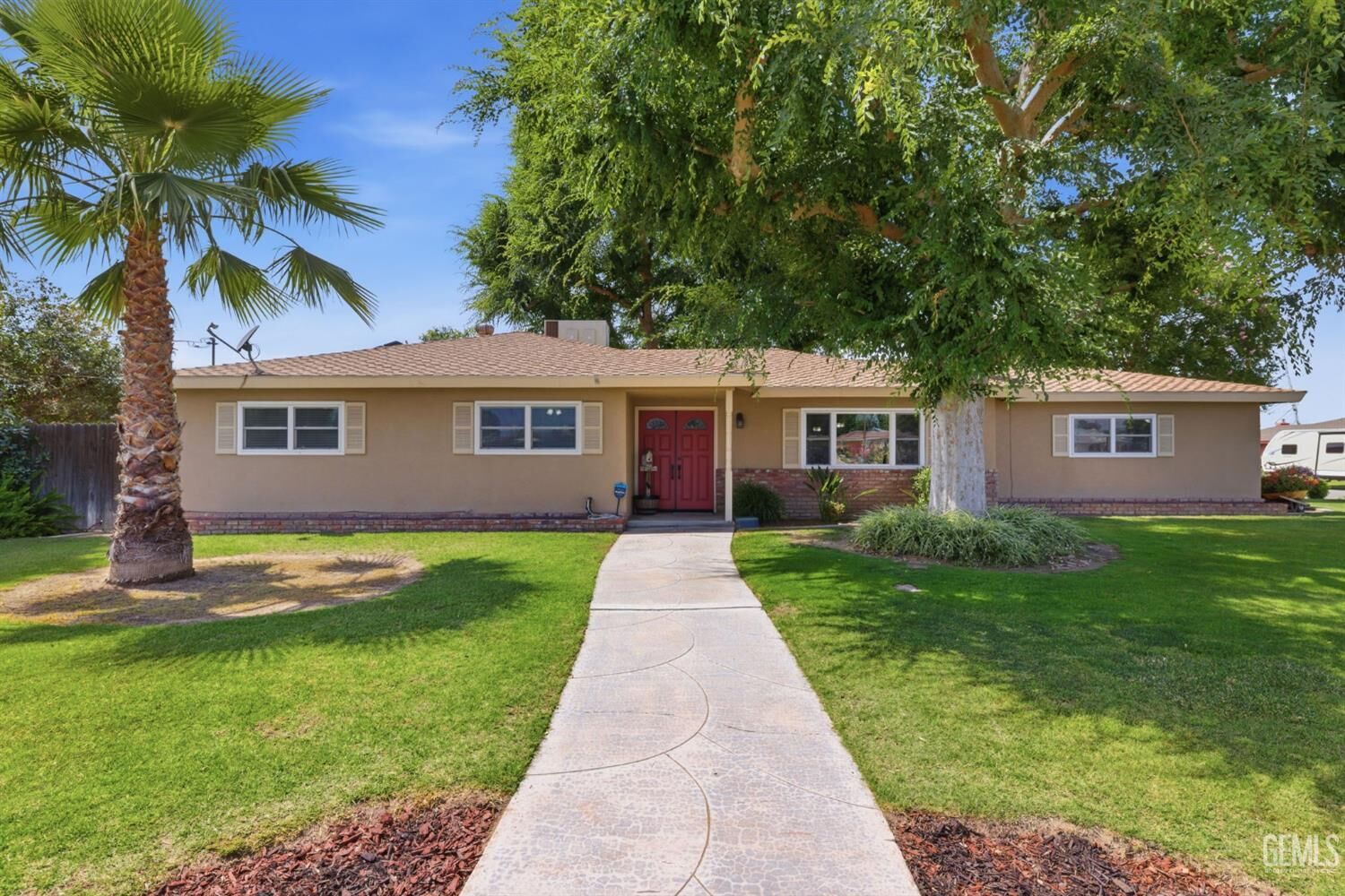 Property Photo:  11600 Whippoorwill Lane  CA 93312 