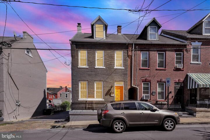Property Photo:  614 Saint Joseph Street  PA 17603 