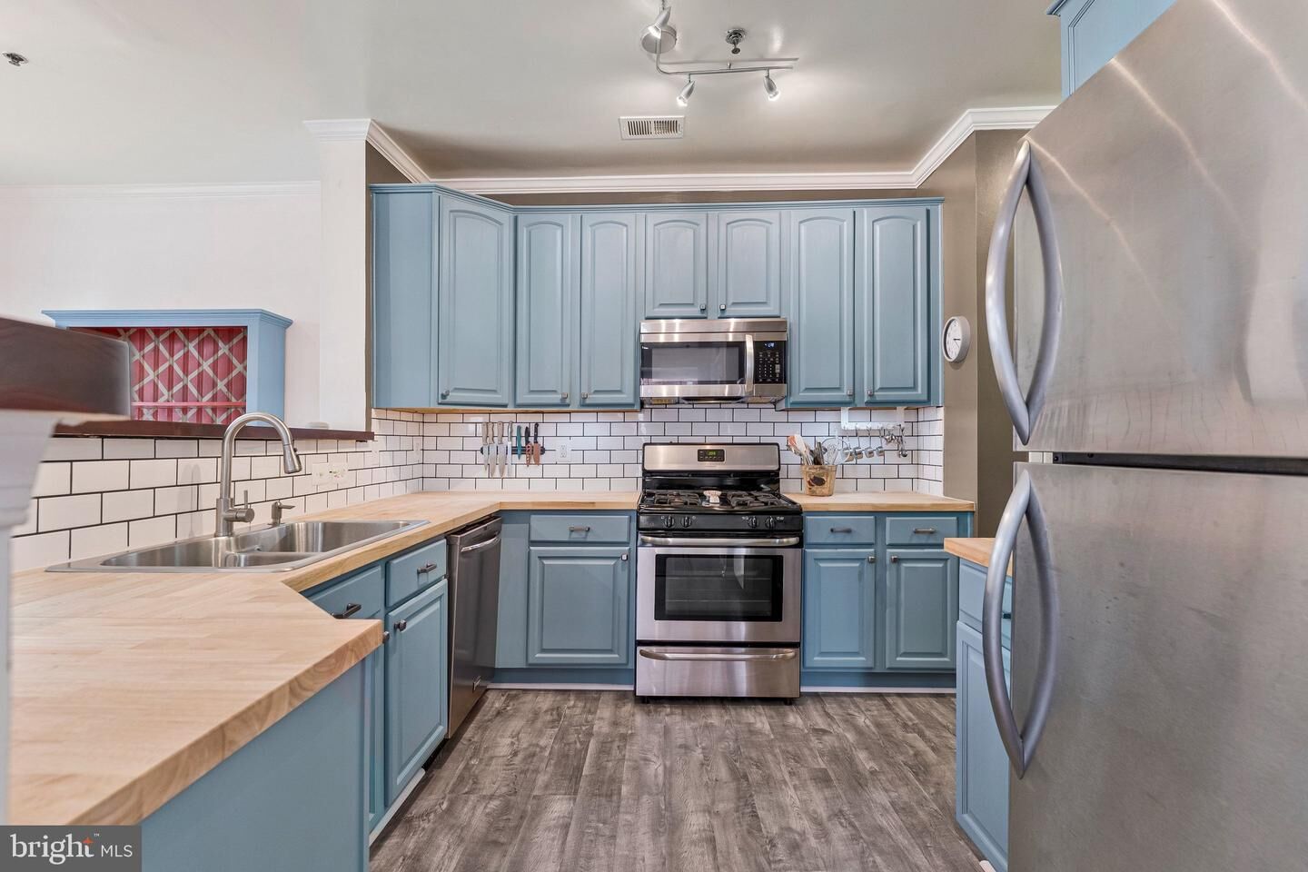 Property Photo:  8937 Milford Haven Court 37A  VA 22079 