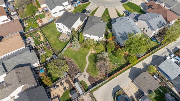 Property Photo:  26 Quantrell Bay  MB R2N 4L4 