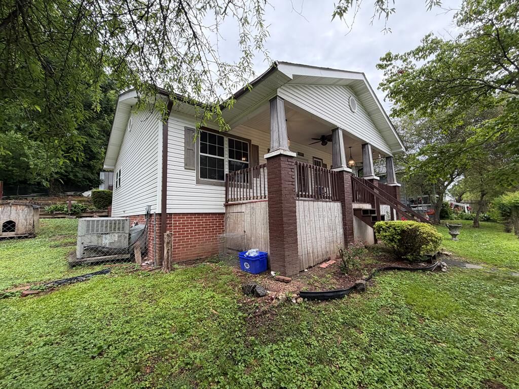 Property Photo: 807 Trammell Street GA 30720