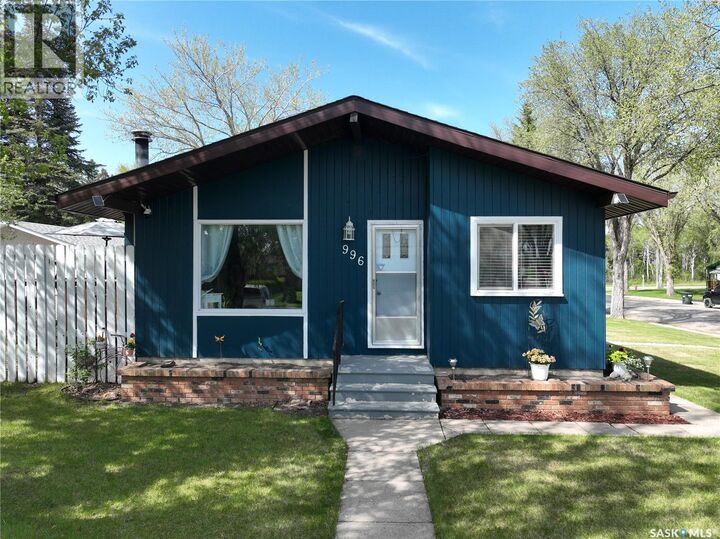 Property Photo:  996 Bradshaw Place  SK S6V 2P4 