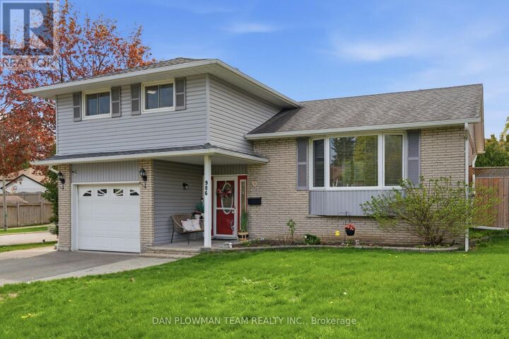 Property Photo: 986 Central Park Boulevard North ON L1G 7A6