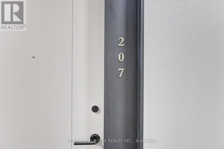 Property Photo: 858 Dupont Street 207 ON M6G 0C1