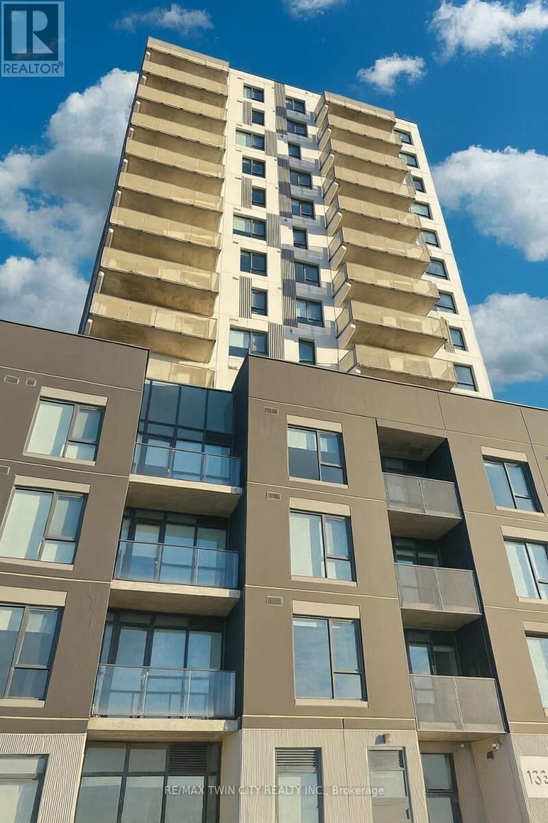 Property Photo:  1333 Weber Street East 905  ON N2A 1C2 