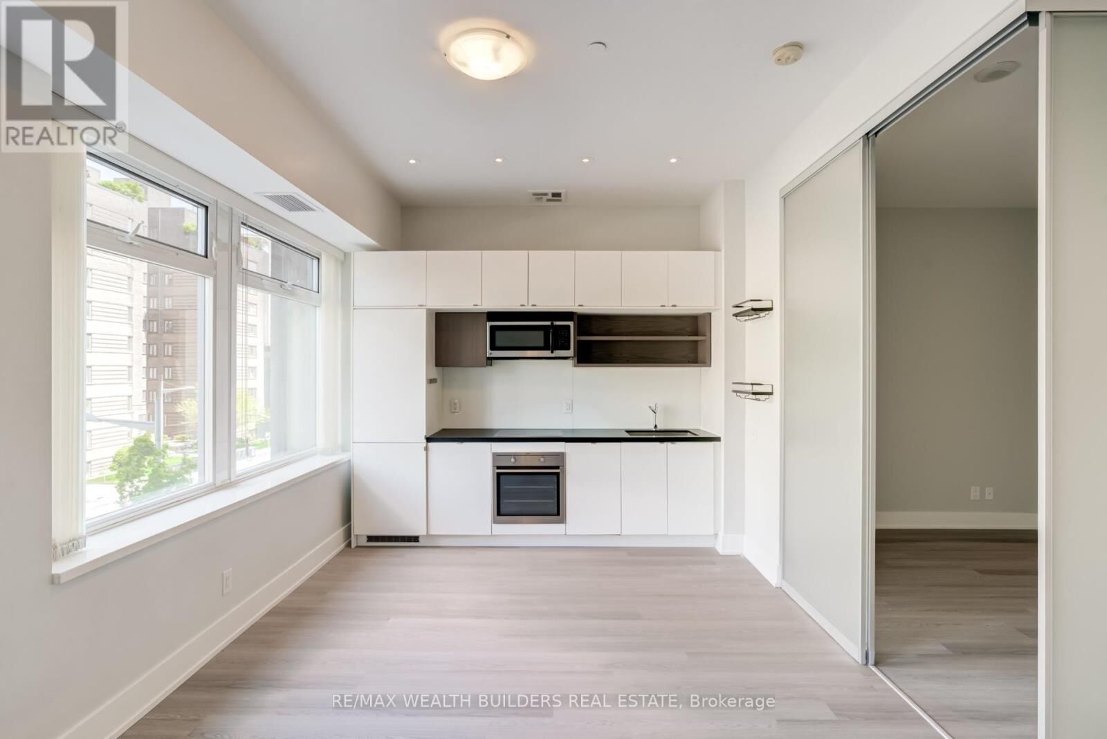 Property Photo:  111 St Clair Avenue West 328  ON M4V 1N5 