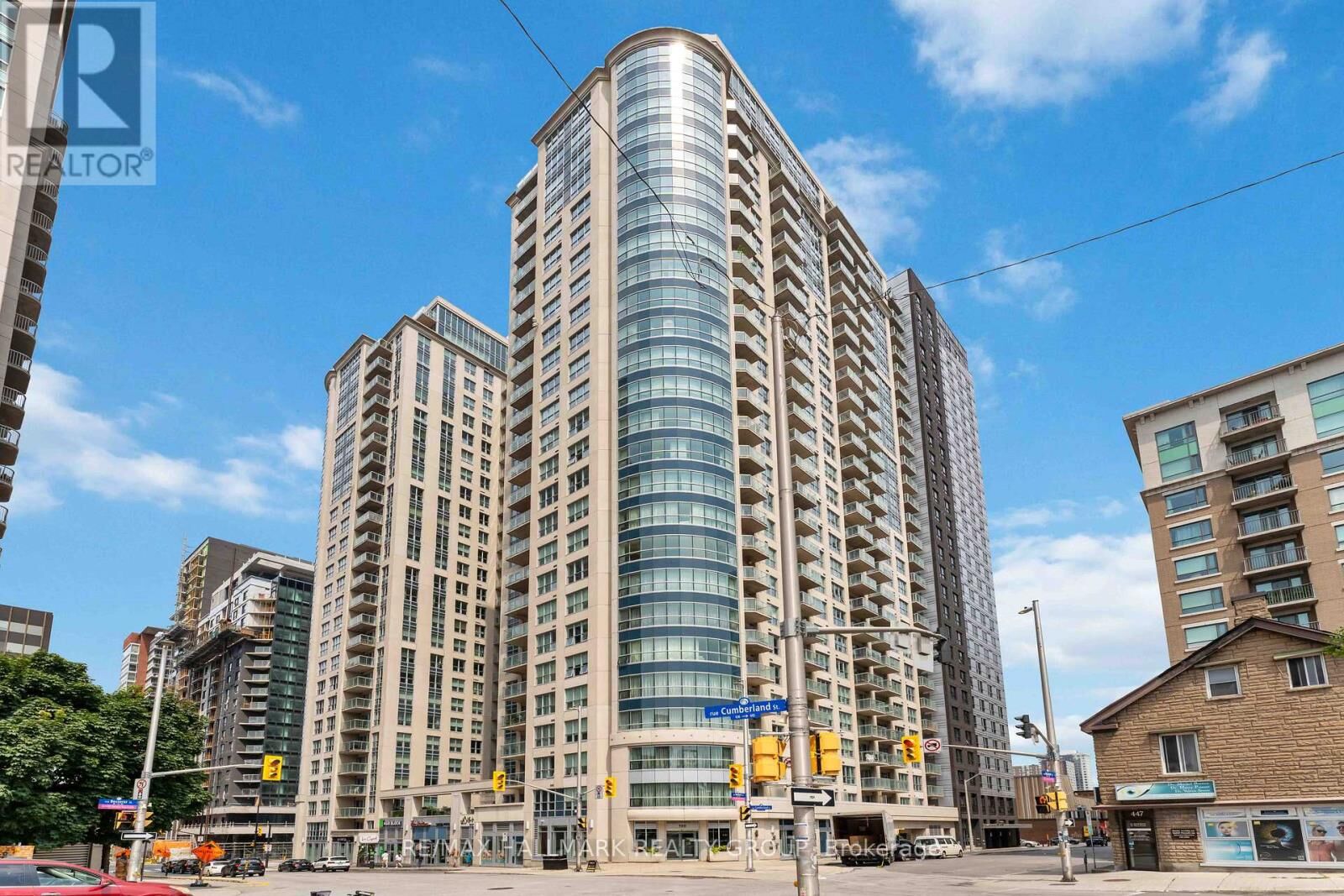 Property Photo:  195 Besserer Street 305  ON K1N 0B6 