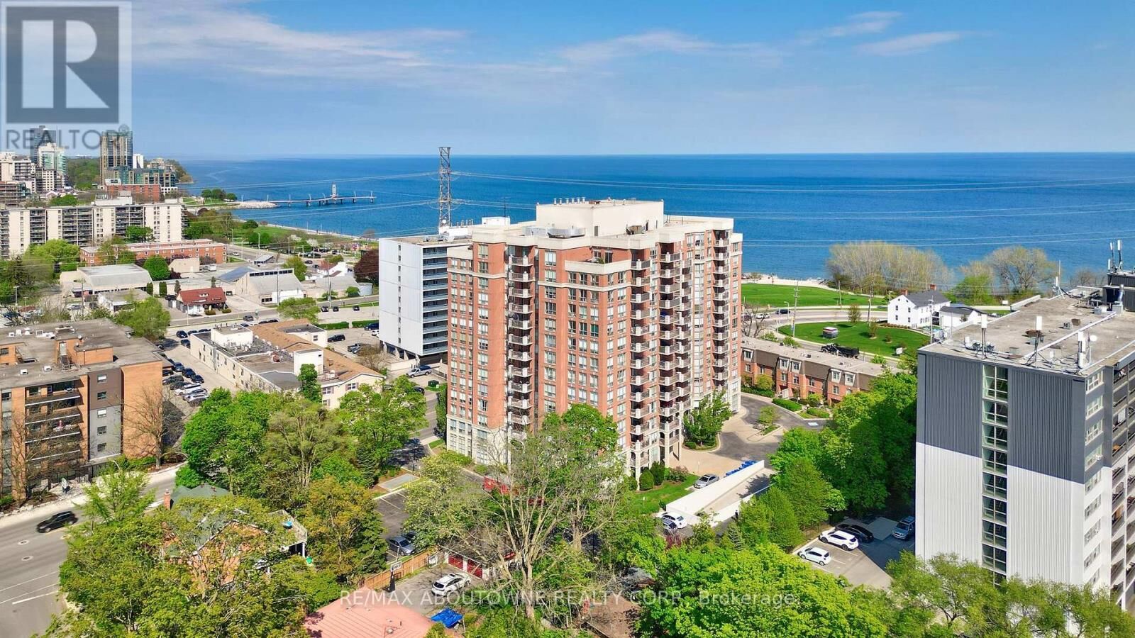 Property Photo: 442 Maple Ave. Avenue 606 ON L7S 2L7