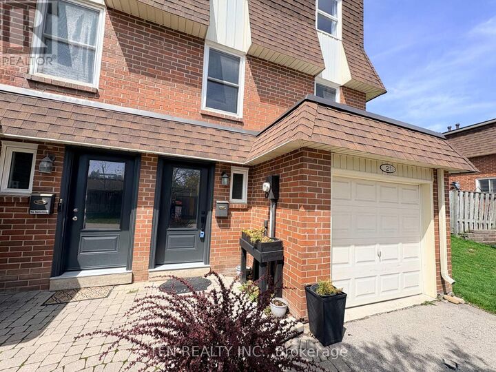 Property Photo:  30 Heslop Road 21  ON L9T 1B3 