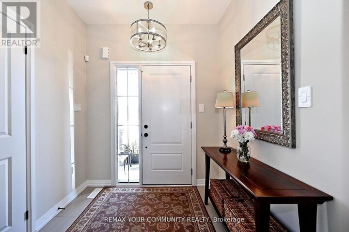 Property Photo:  10 Holtby Court  ON L9L 0B4 