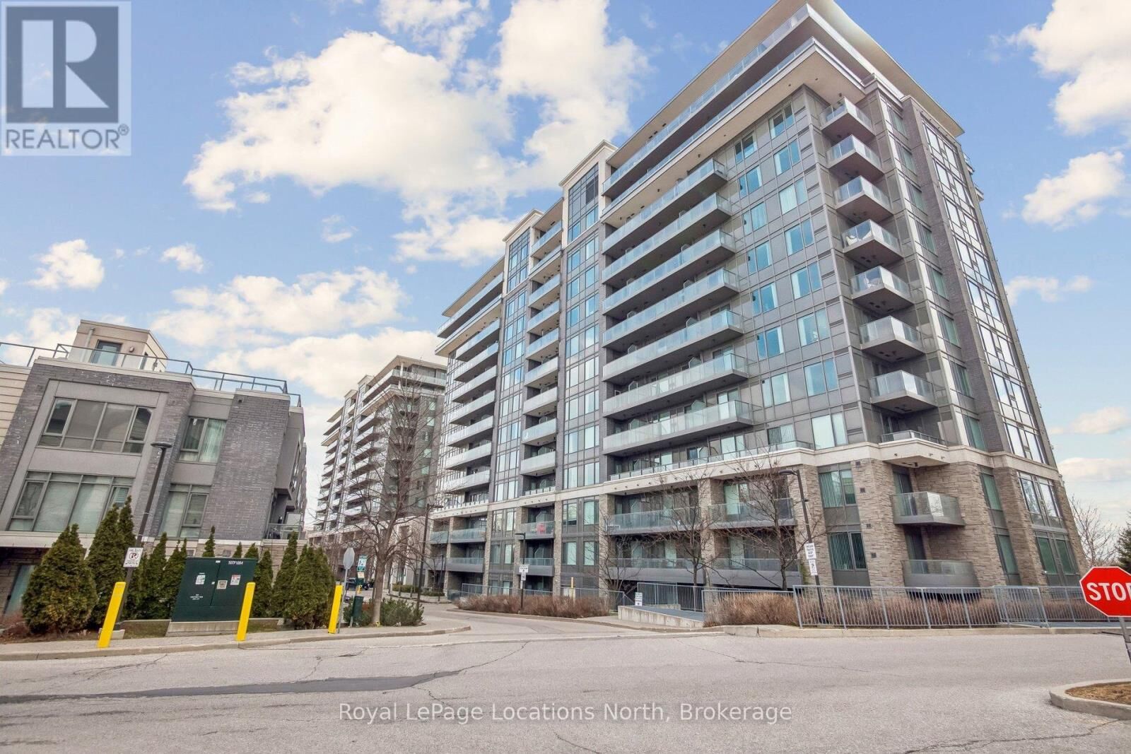 Property Photo: 277 South Park Road 810 ON L3T 0B7