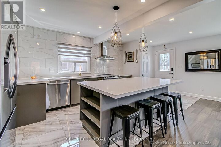 Property Photo: 17 Electro Road ON M1R 2A6