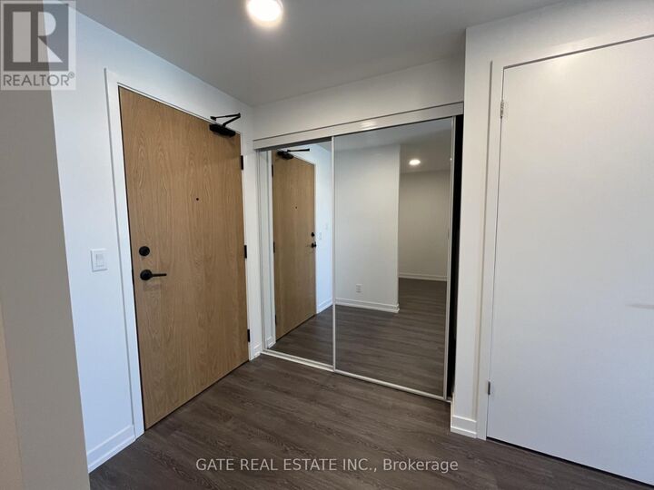 Property Photo:  8 Beverley Glen Boulevard C-317  ON L4J 0L5 