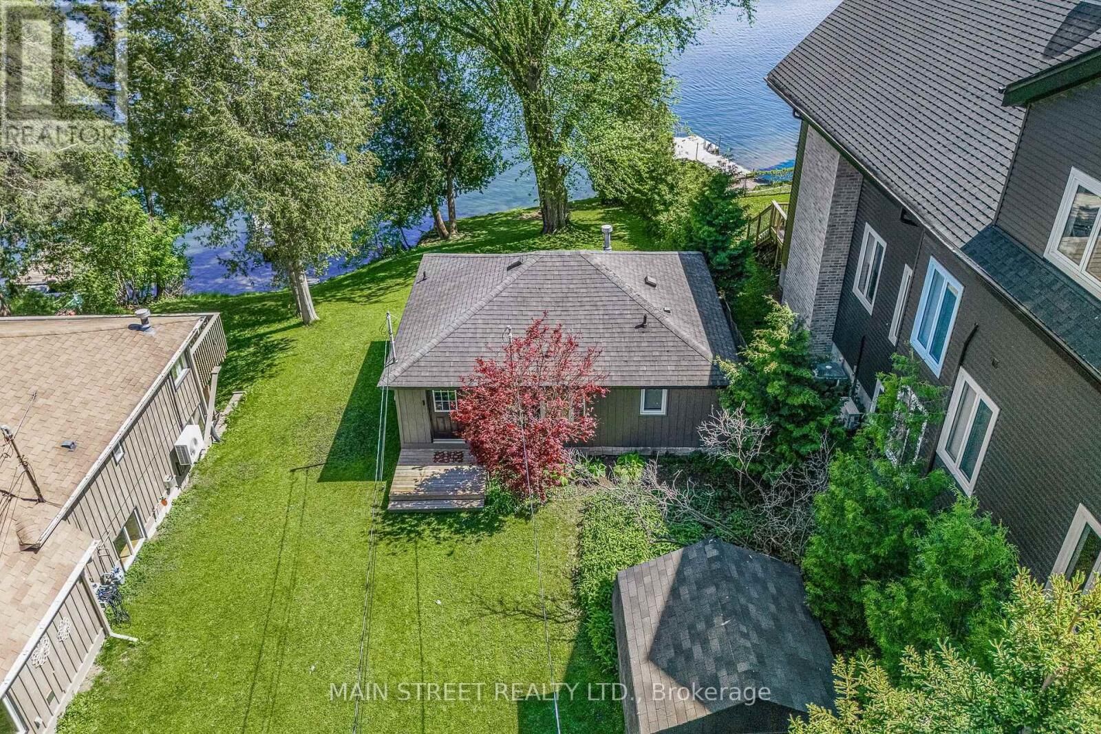 Property Photo: 73 Cedarvale Boulevard ON L4A 7X3