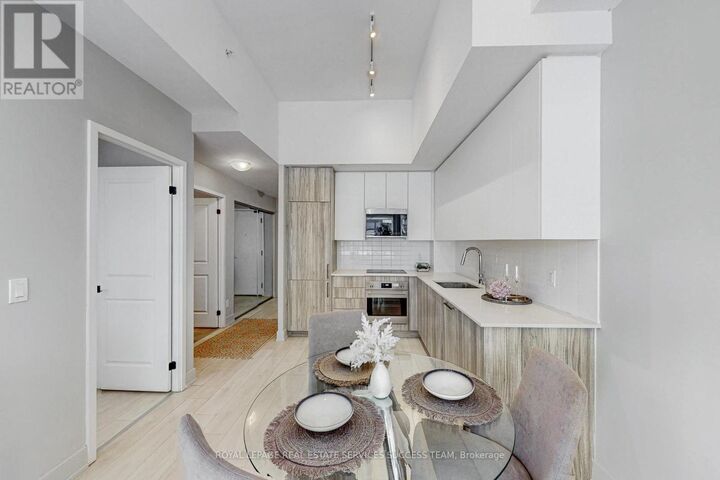 Property Photo: 2485 Taunton Road 447 ON L6H 3R8