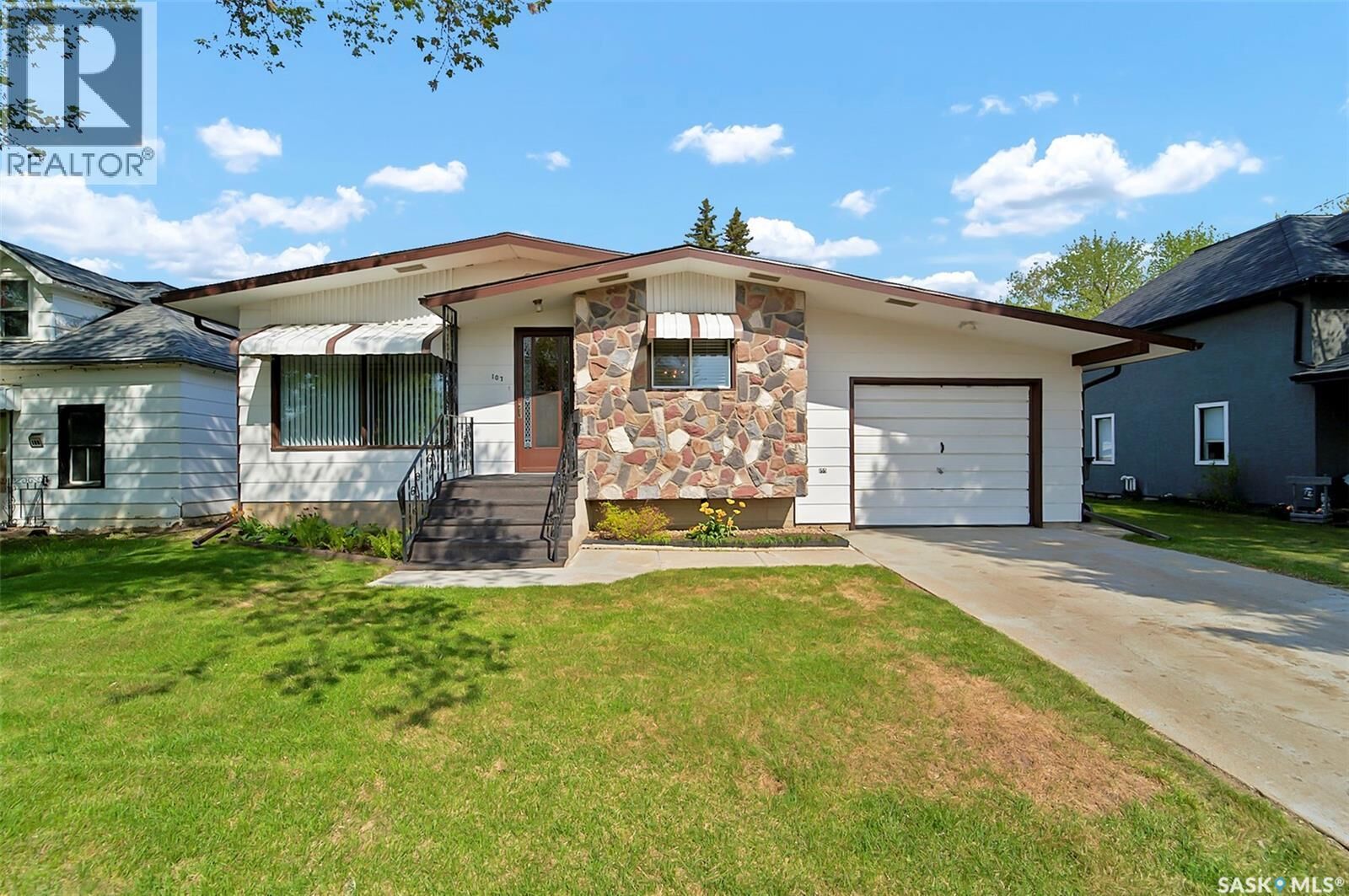 Property Photo: 107 3rd Avenue E SK S0J 0J0
