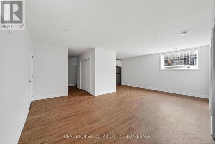 Property Photo:  600 Second Street East Unit #15C  ON K6H 4H3 