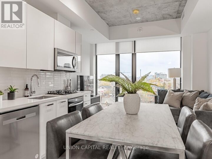 Property Photo: 195 McCaul Street 701 ON M5T 1W6