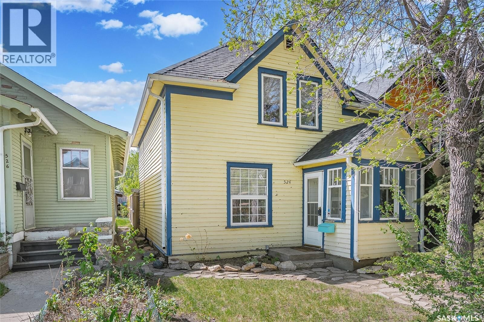 Property Photo:  524 7th Street E  SK S7H 0X7 