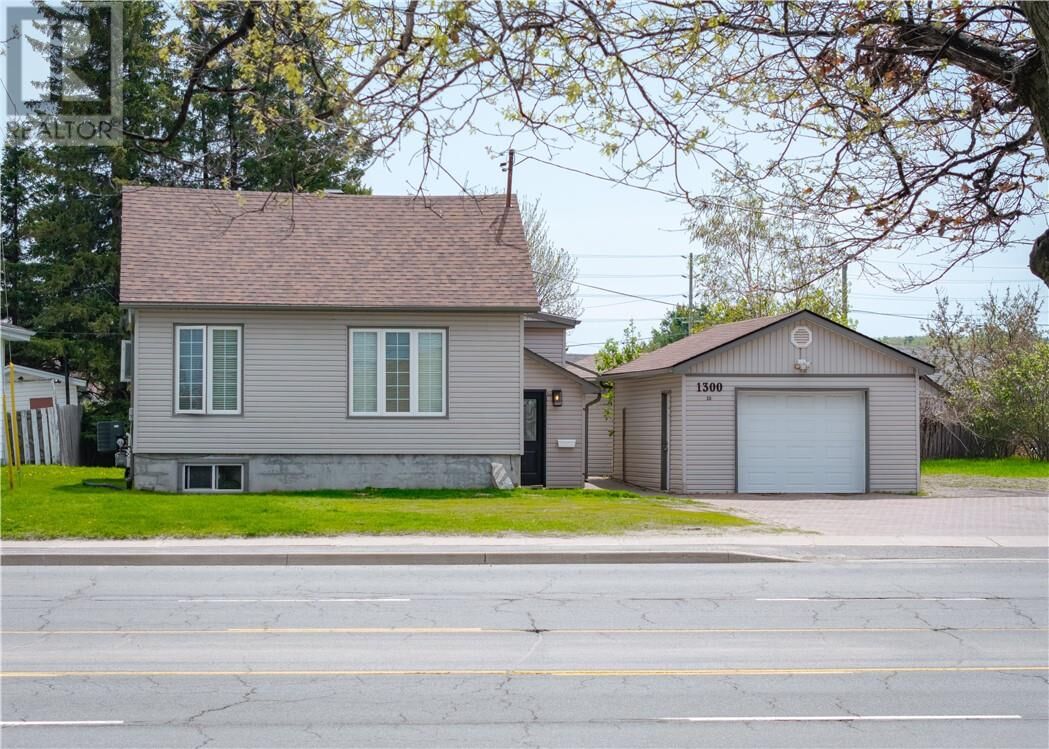 Property Photo:  1300 Falconbridge Road  ON P3A 4N3 
