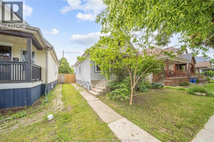 Property Photo: 1153 Gladstone Avenue ON N9A 2R9