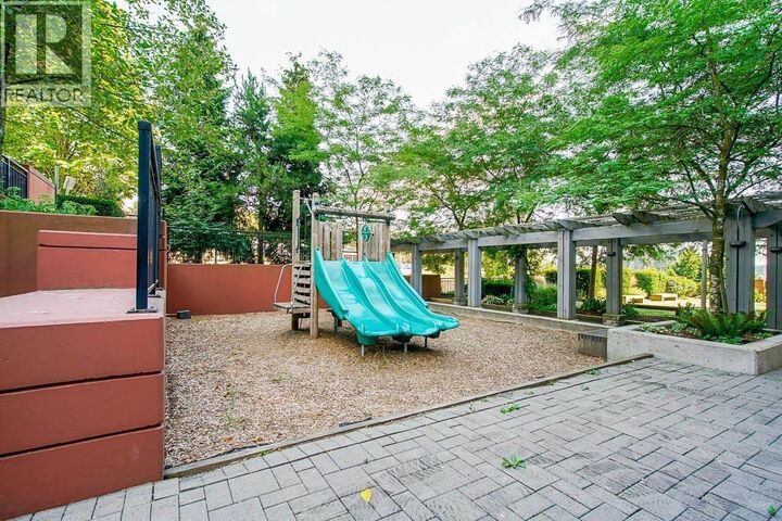 Property Photo:  814 Royal Avenue 606  BC V3M 1J9 